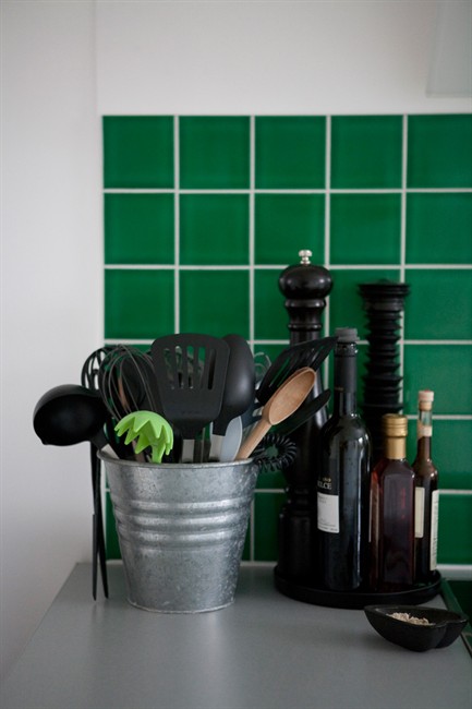 kitchen-green-kitchen-tiles-457