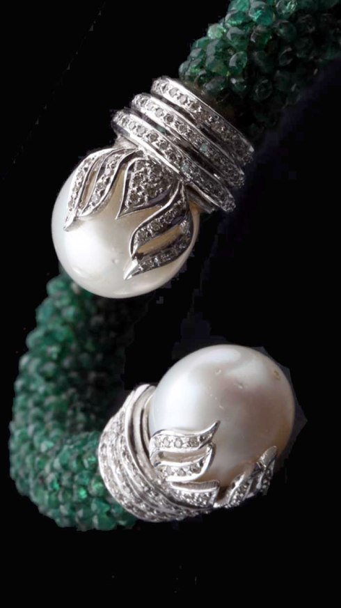 varda_goenka_-_diagold_-_indian_designer_-_fashion_jewellery_indian_jewellery_-_bracelets_-_emerald_beaded_braclet_zoom_1